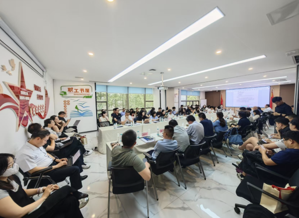 应牛配 【直击股东大会】新希望：猪产业降本始终在路上 全成本首次跑进13元/kg